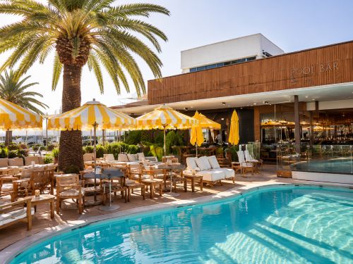 pool bar